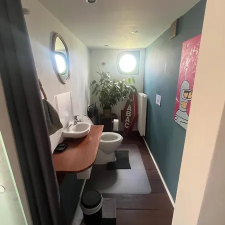 ホームステイ Peniche Bonne Chance