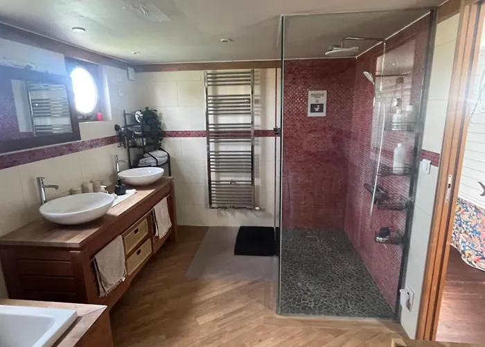 Peniche Bonne Chance Homestay *